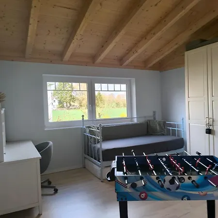 Appartement 3-zimmer Fuer 6-8 Personen Nahe Muenchen, Fuerstenfeldbruck, Augsburg, Landsberg, Ammersee *