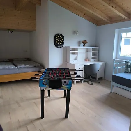 Appartement 3-zimmer Fuer 6-8 Personen Nahe Muenchen, Fuerstenfeldbruck, Augsburg, Landsberg, Ammersee *
